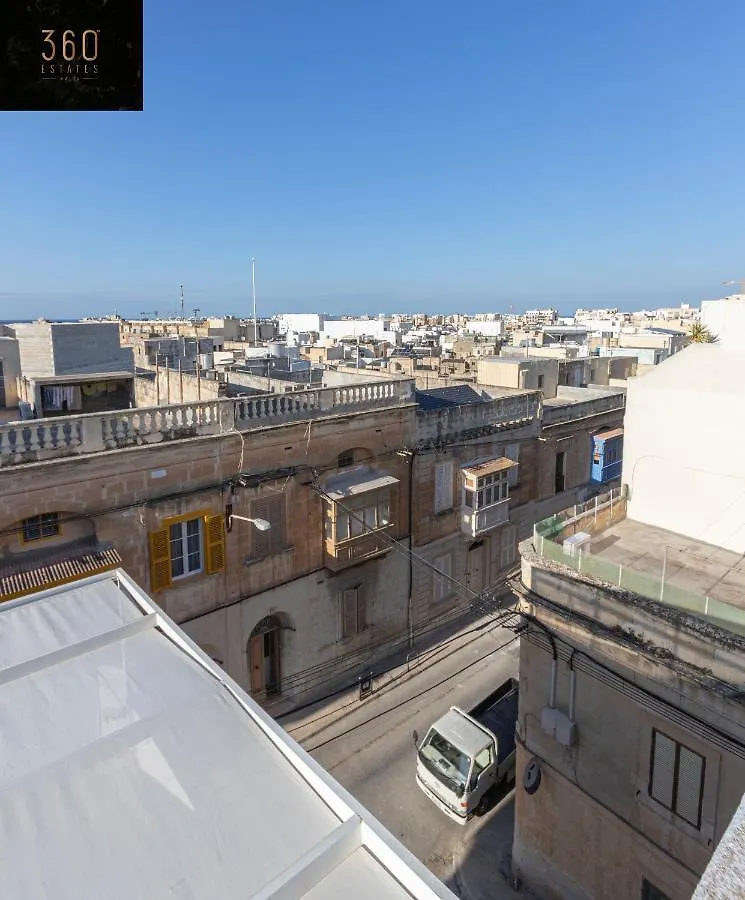Amazing House In Sliema Central With Bbq & Parking By 360 Estates