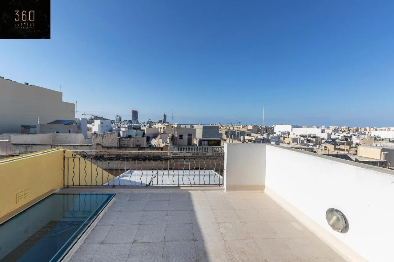 Amazing House In Sliema Central With Bbq & Parking By 360 Estates 0*,  Malta