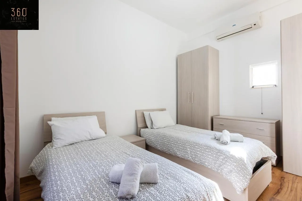 Amazing House In Sliema Central With Bbq & Parking By 360 Estates Apartment