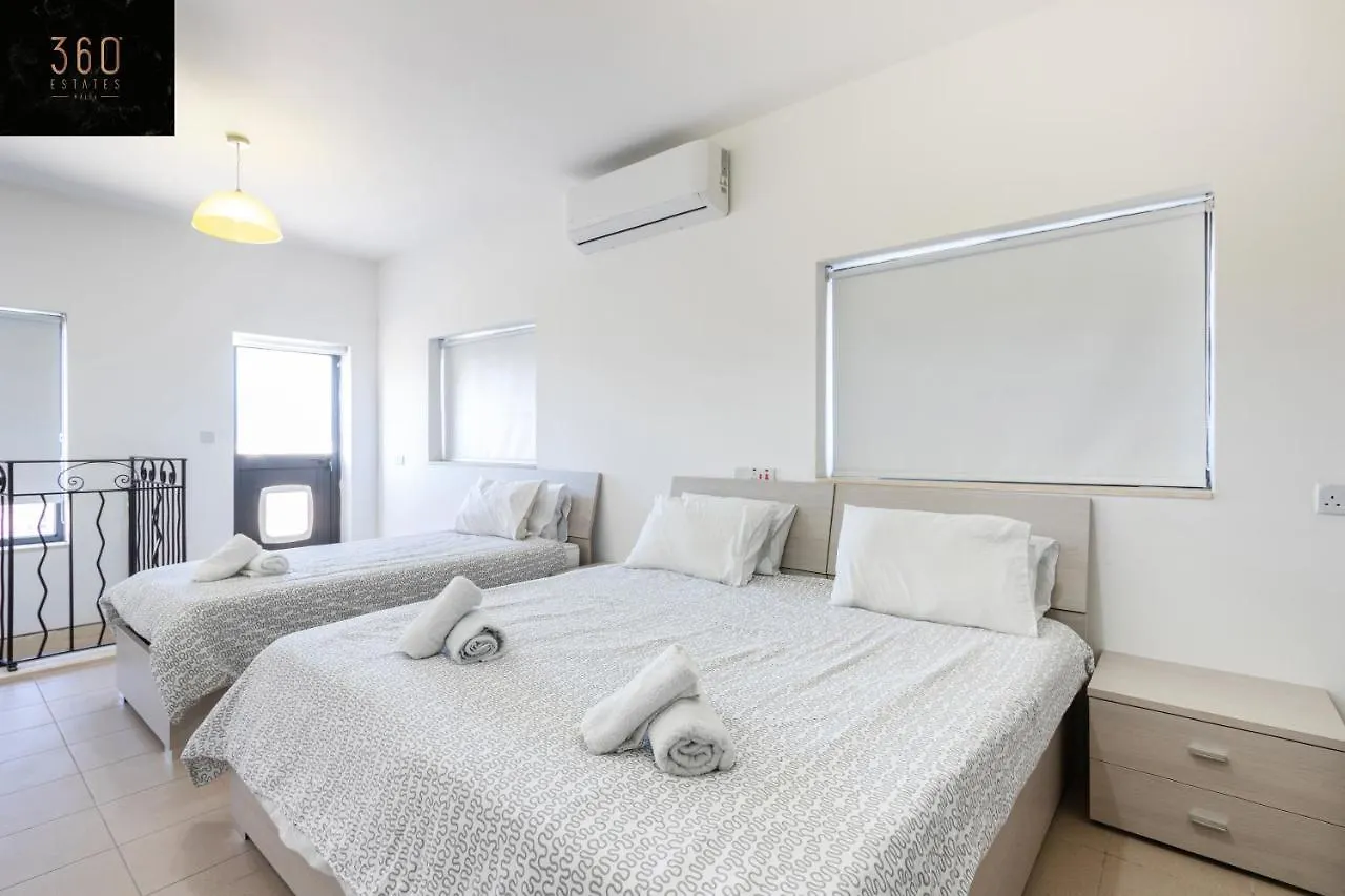 Amazing House In Sliema Central With Bbq & Parking By 360 Estates 0*,