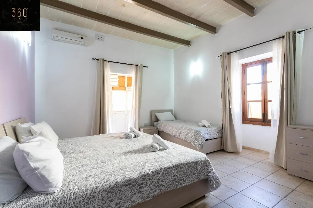 Apartment Amazing House In Sliema Central With Bbq & Parking By 360 Estates