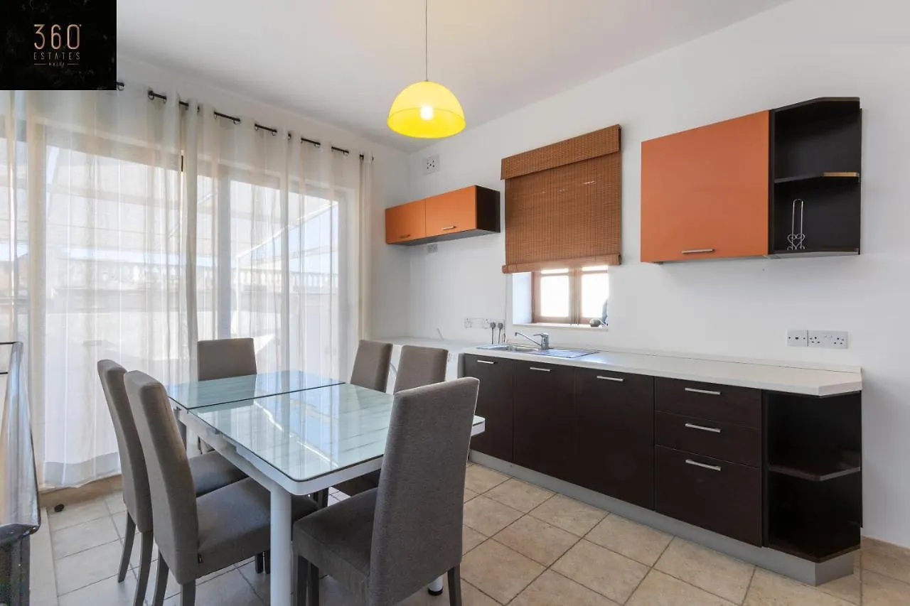 Amazing House In Sliema Central With Bbq & Parking By 360 Estates