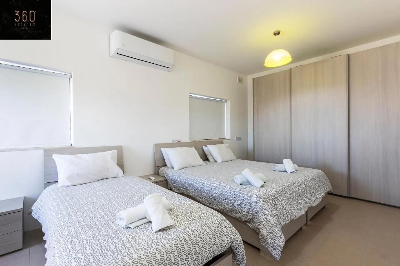 Amazing House In Sliema Central With Bbq & Parking By 360 Estates