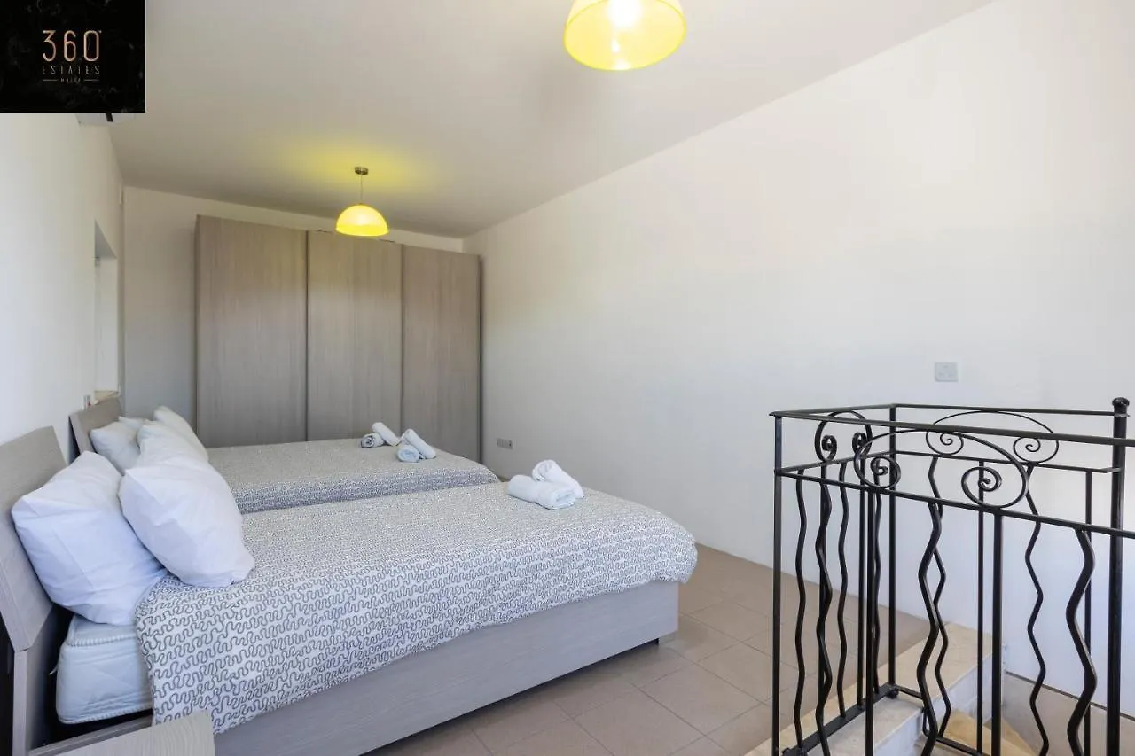 Amazing House In Sliema Central With Bbq & Parking By 360 Estates 0*,