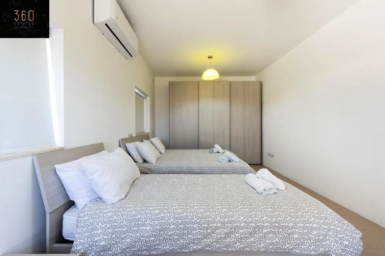 Amazing House In Sliema Central With Bbq & Parking By 360 Estates