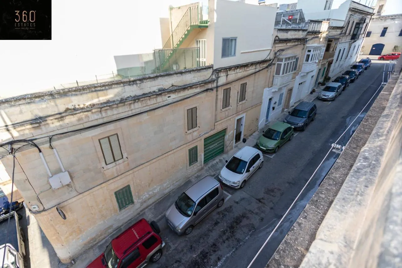 Amazing House In Sliema Central With Bbq & Parking By 360 Estates 0*,  Malta