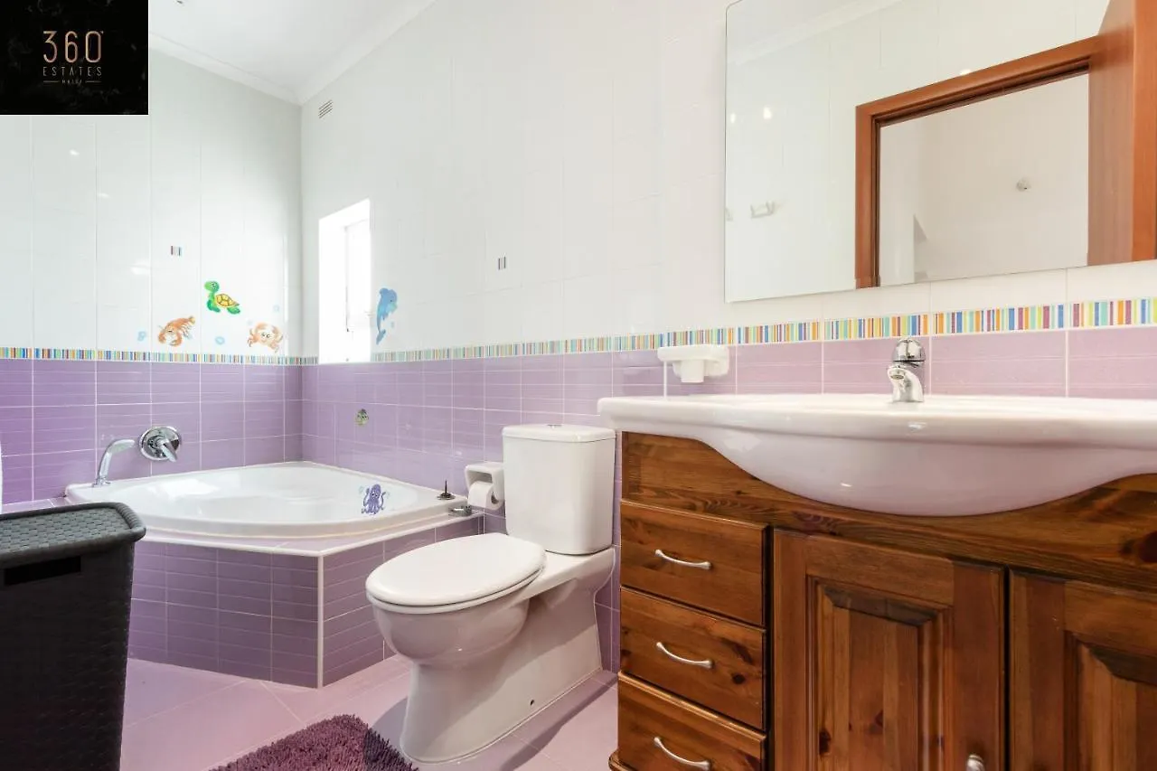 Amazing House In Sliema Central With Bbq & Parking By 360 Estates
