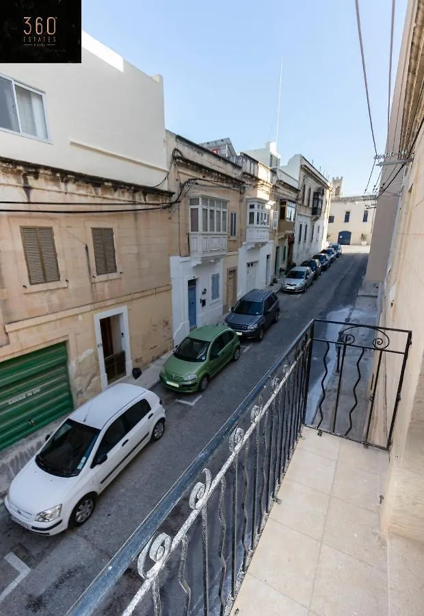 Amazing House In Sliema Central With Bbq & Parking By 360 Estates